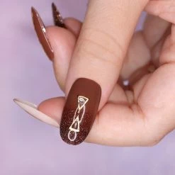 Nadeco Charme Gel Extension Tips / Oval / Medium / Ivory Nail Tips