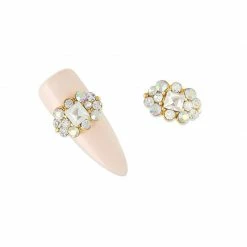 Daily Charme Dollar Store Oval Cluster With Faceted Stone / AB Crystal