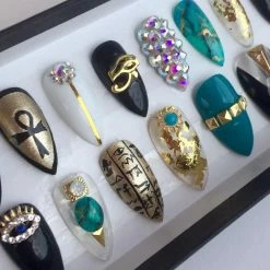 Daily Charme Eye Of Horus / Gold