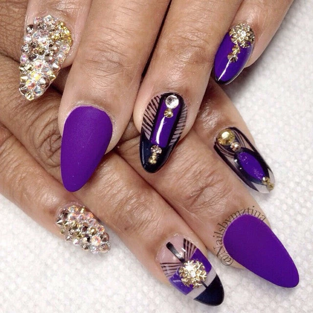 Daily Charme Mini Snowflake / Gold Charms 4 Daily Charme Mini Snowflake / Gold Charms