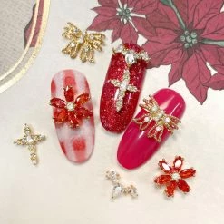 Daily Charme Charms Poinsettia / Zircon Charm / Gold