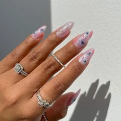 Daily Charme Mani Bundle / April