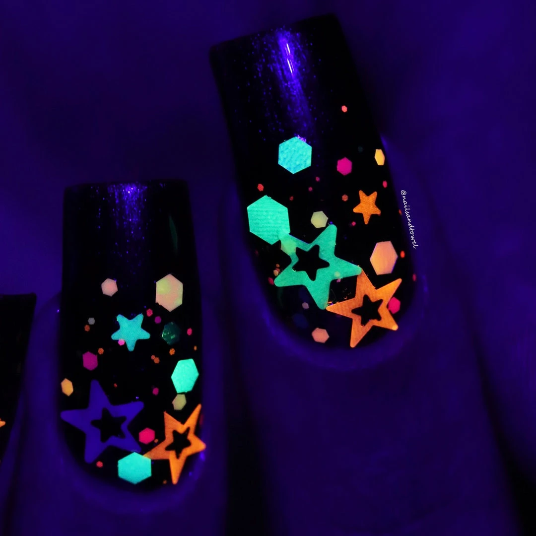 Aliexpress Spooky Halloween Glitter Mix Set / 12 Jars Nail Art 3 Aliexpress Spooky Halloween Glitter Mix Set / 12 Jars Nail Art