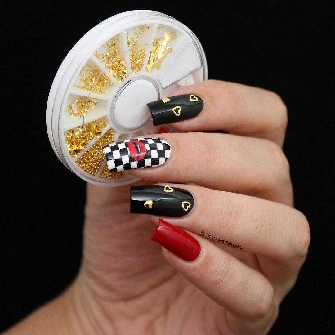 1688 - MeiCaiLin Valentine's Day Nail Art Wheel / 12 Decors 5 1688 - MeiCaiLin Valentine's Day Nail Art Wheel / 12 Decors